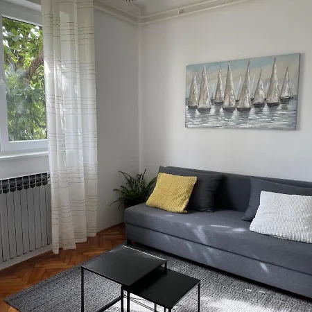 Seaside - App 2 Apartment